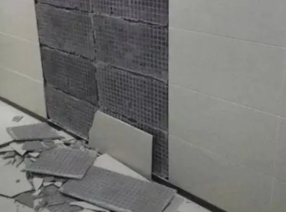 库车瓷砖空鼓维修公司分享下库车墙砖松动维修的知识